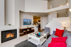 H2 -NEW Gorgeous Downtown San Diego 1 Bedroom + Upstairs Bedroom Loft!